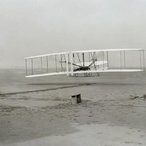Desde los primeros intentos de vuelo hasta la aviación moderna